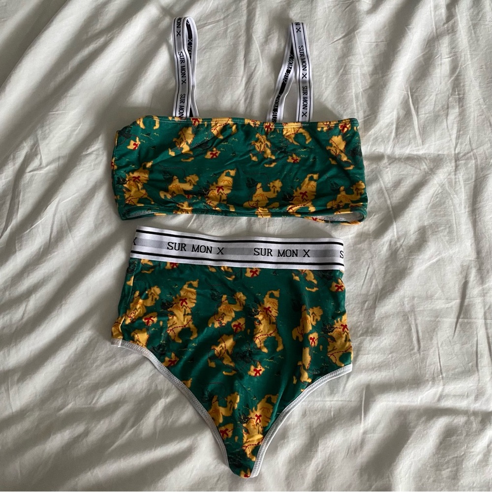 Underwear set **SEE DESCRIPTION FOR SIZES**